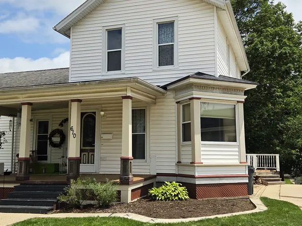 610 16th Ave, Monroe, WI 53566