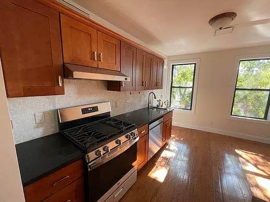 Rented by Voro, LLC | media 1