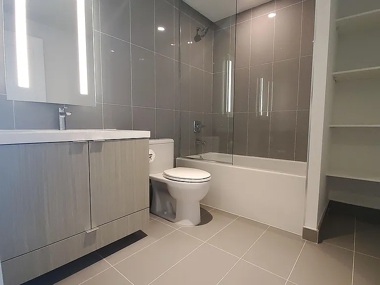 575 Bloor St E #2905 — Photo 5