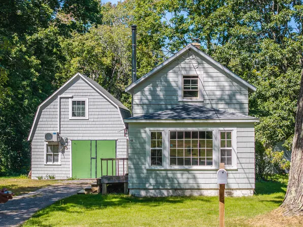 49 Beach Bluff Terrace, Cape Elizabeth, ME 04107