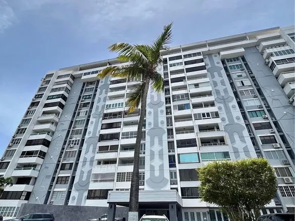 21 25th Ave, Carolina, PR 00979