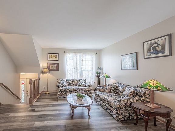 2nd image of 2447 Courtyard Cir Unit 6