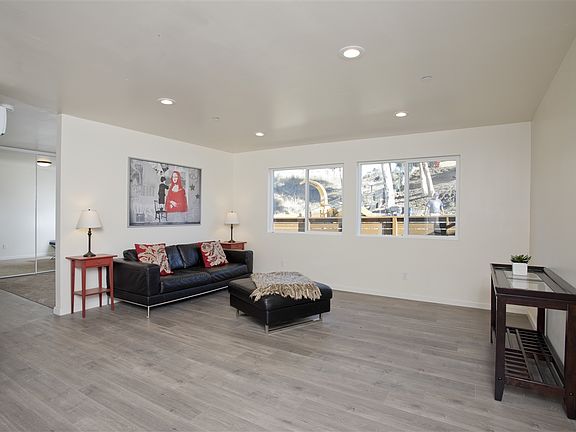 5th image of 4070-4072 51st St