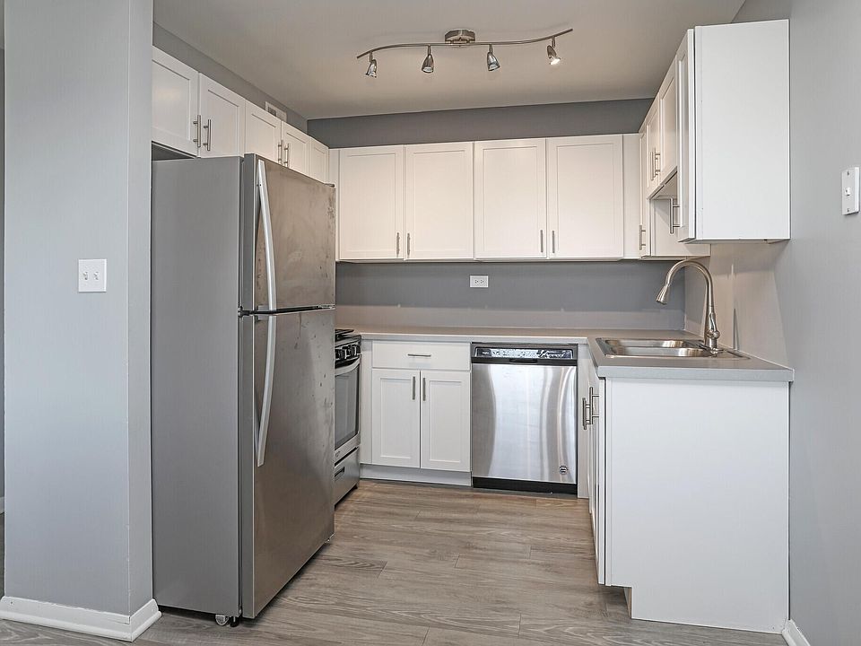 Brittany Square Apartment Rentals Grayslake, IL Zillow