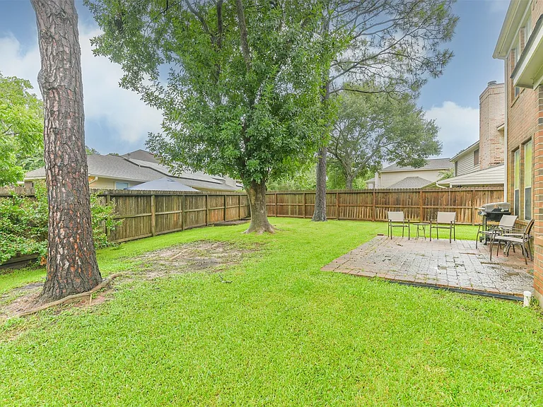 20422 Maple Meadows Ct — Photo 7