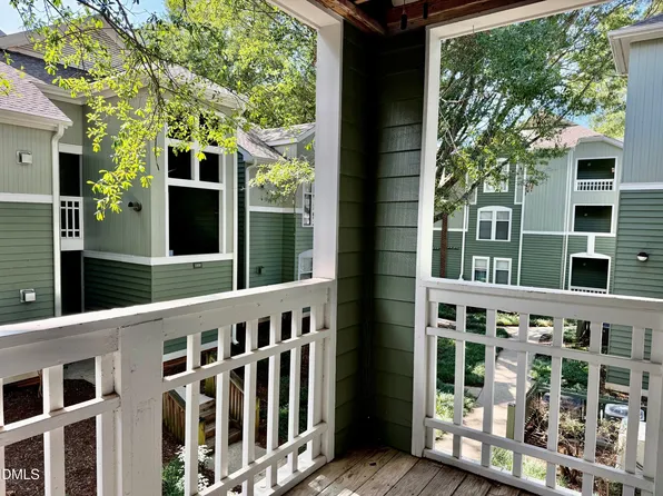 1221 Westview Ln APT 201, Raleigh, NC 27605