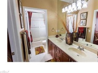 15205 SW 21st Ln, Miami, FL 33185