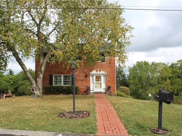 63 Maplewood Ct, Delmont, PA 15626