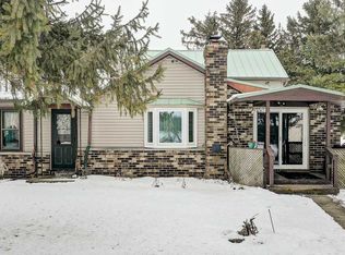 W3432 Markert Rd, Helenville, WI 53137