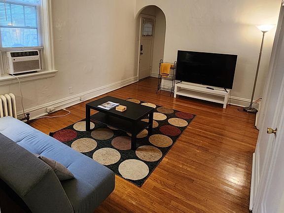 Fully furnished living room.