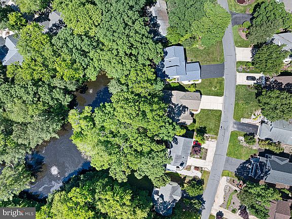2nd image of 715 Fox Tail Dr