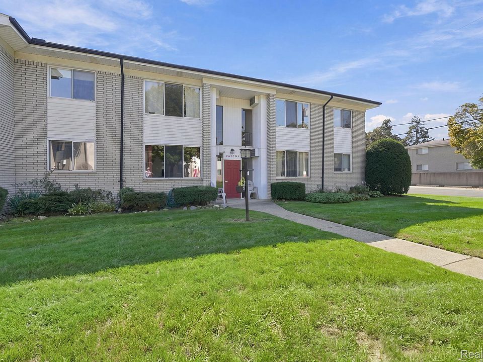 26770 Joy Rd, photo 17