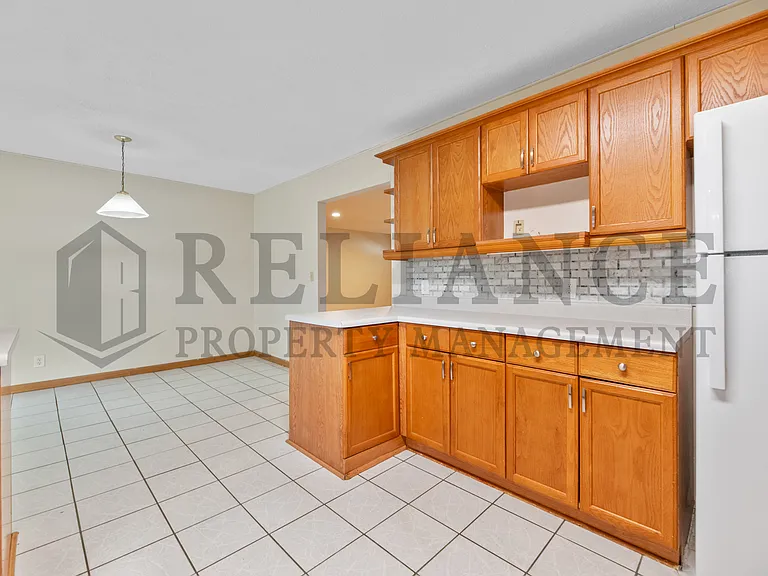 614 N Brownthrush Ln — Photo 21