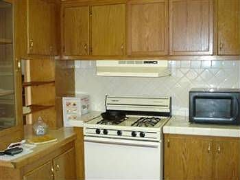 5th image of 1109 Artiaga Ct SE