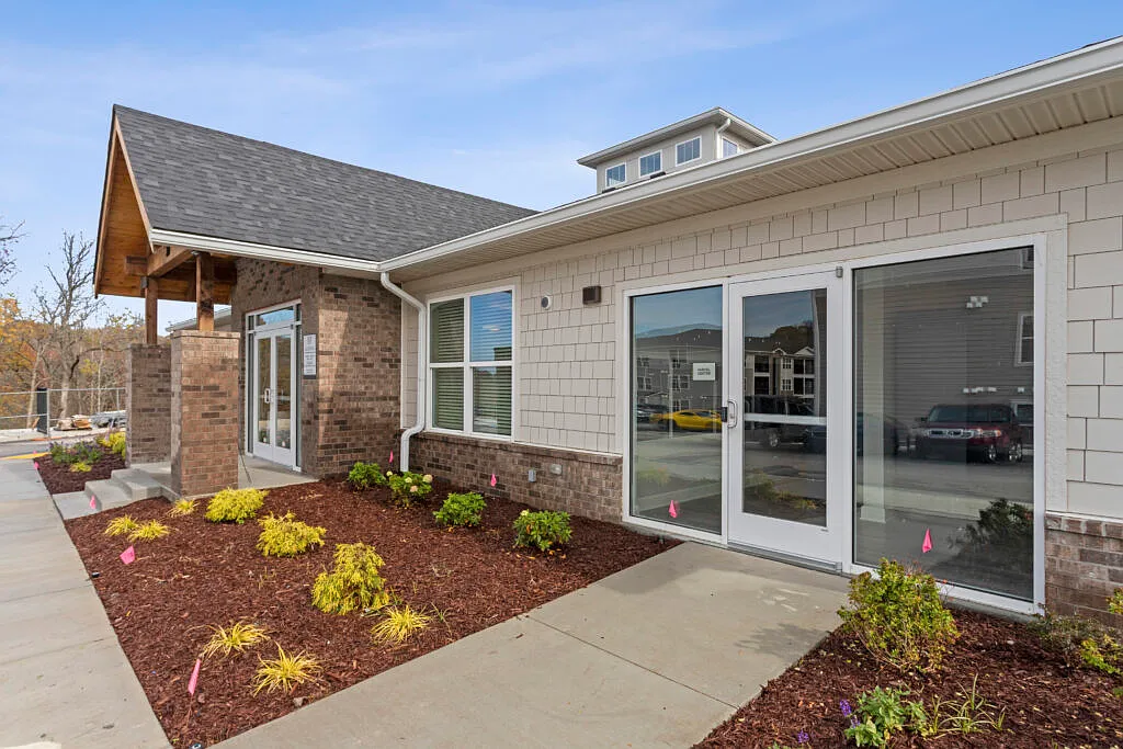 The 808 at Skyline Ridge — Photo 1
