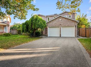 11 Espby Ct, Richmond Hill, ON L4C 9L2