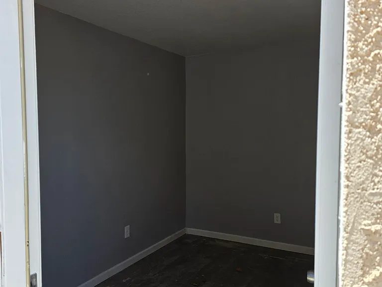 5063 Central Ave — Photo 15