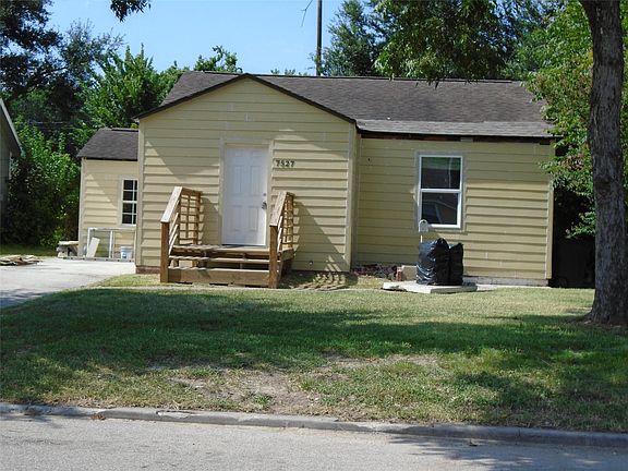 2nd image of 7527 Erath St