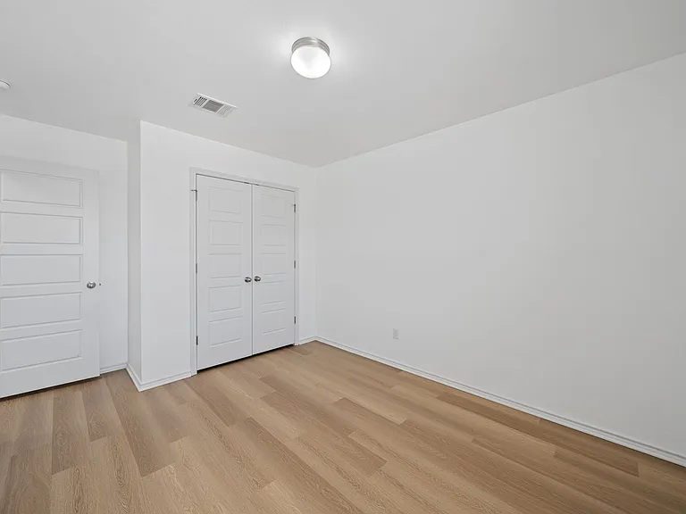 1026 Chad Loop — Photo 28