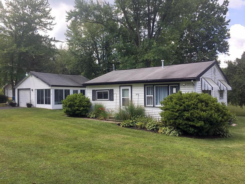 1st image of 31775 W Lakeshore Dr