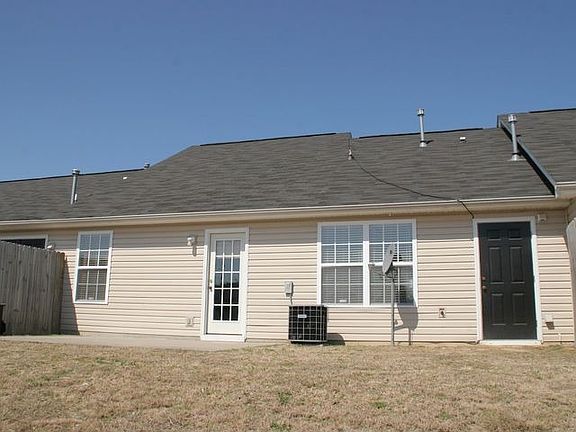 No Outside Maintenence