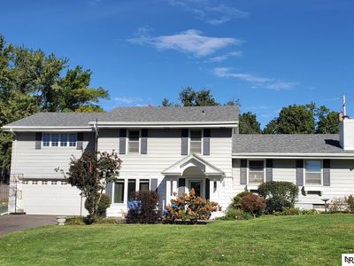 11116 Hilltop Ave, Omaha, NE, 68164