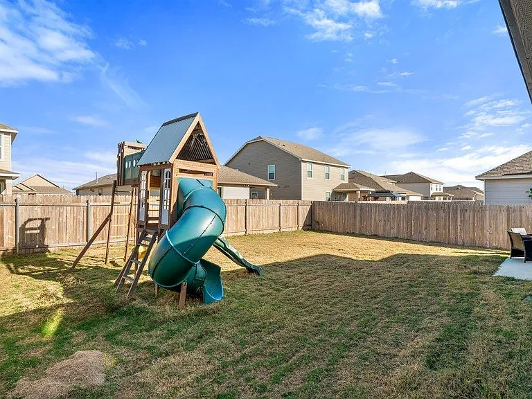 218 Summit Dr — Photo 29