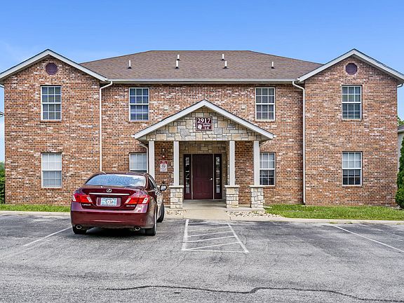 5th image of 2917 Vineyards Parkway #2