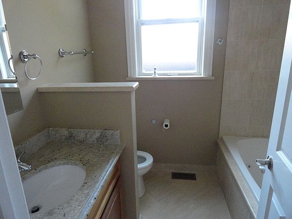 5th image of 2820 N 75th Ct