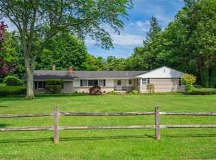 12 North Run, Cold Spring Harbor, NY 11724