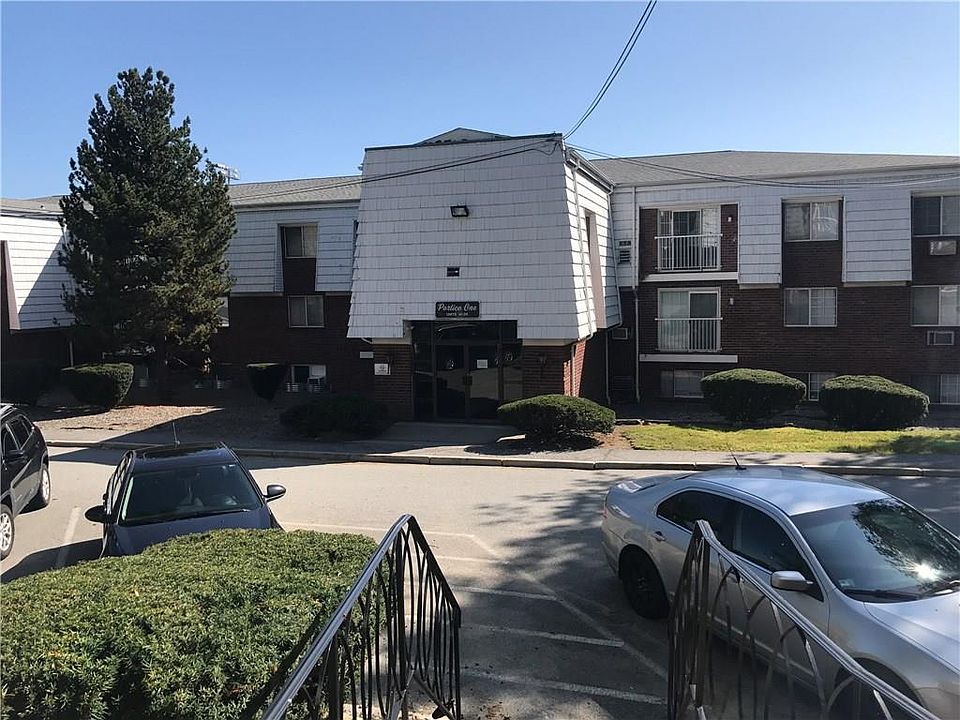 1st image of 300 Smithfield Ave