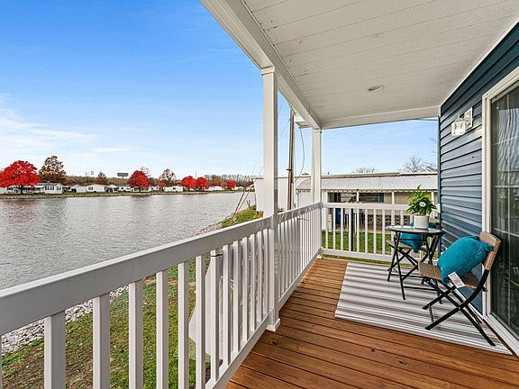 Exterior Image-9-ADVENTURE 417E Pikewood Manor