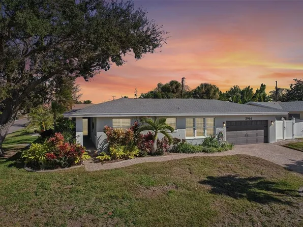 3966 High Bluff Dr, Largo, FL 33770