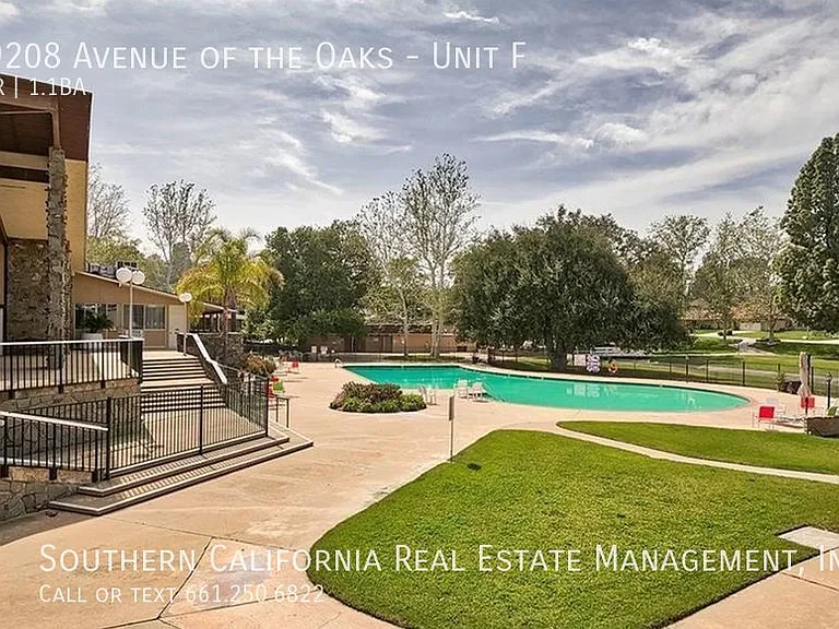19208 Avenue Of The Oaks #F — Photo 14