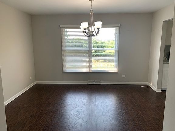 4th image of 219 Windsor Dr