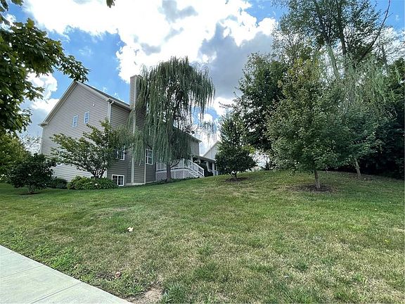 3rd image of 6020 Pine Bluff Dr