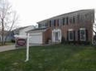 923 Lancaster Ln, Lake Zurich, IL 60047