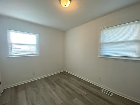112 Foxhill Dr — Photo 6