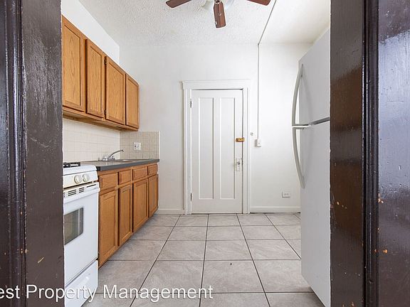 3rd image of 1552 Virginia Park St #1