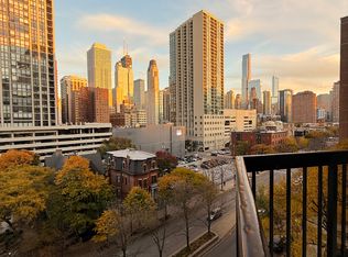 1136 N Lasalle St #9L, Chicago, IL 60610