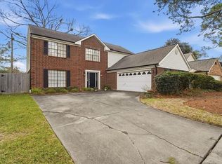 1102 Mabry Mill Rd, Houston, TX 77062