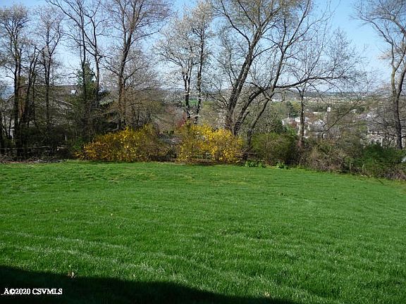 2nd image of 571 Villa Vista Ave