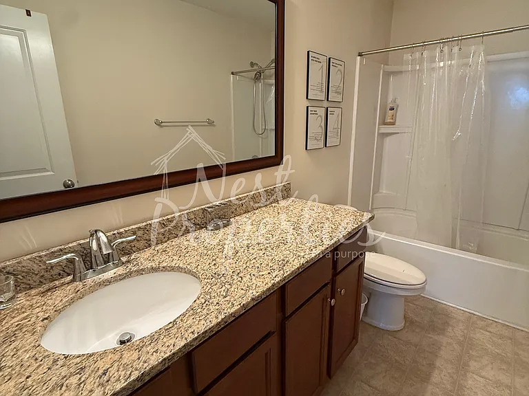613 Finnegan Ln — Photo 9