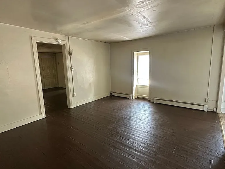 22 N Hartley St — Photo 4