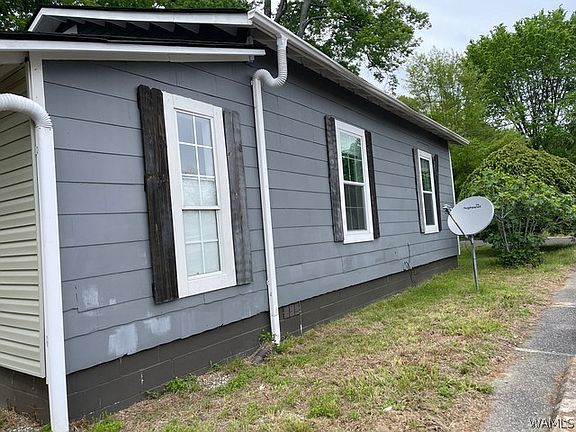 5th image of 2637 23rd St