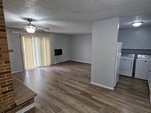 1160 Oakview Dr #7, Saint Charles, MN 55972