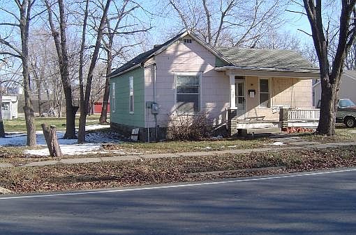1st image of 303 S Pine St