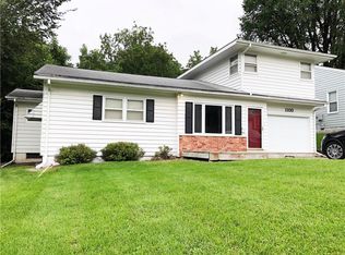 1103 State St, Guthrie Center, IA 50115