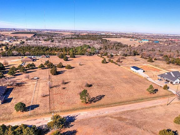 5th image of N Hassett Rd