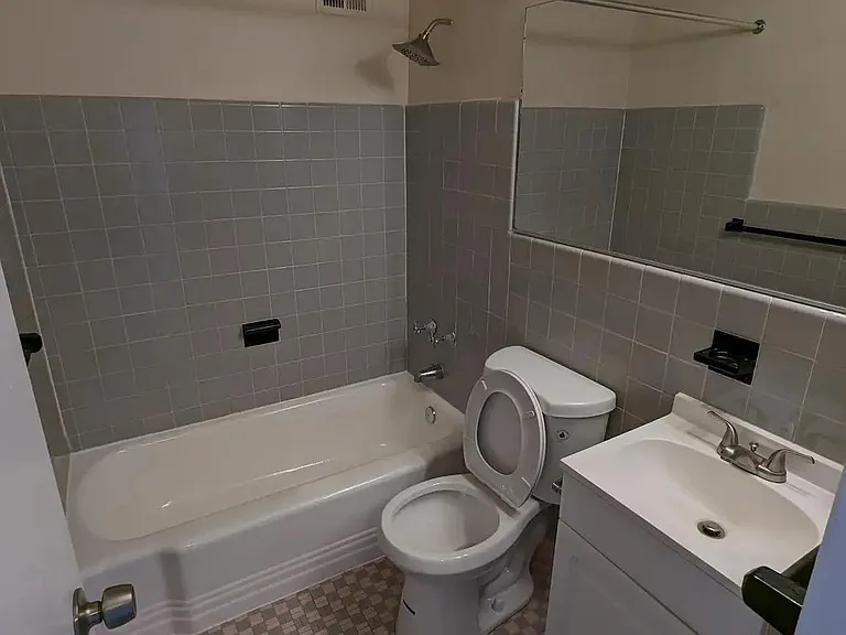 2101 Chestnut St #1610 — Photo 11